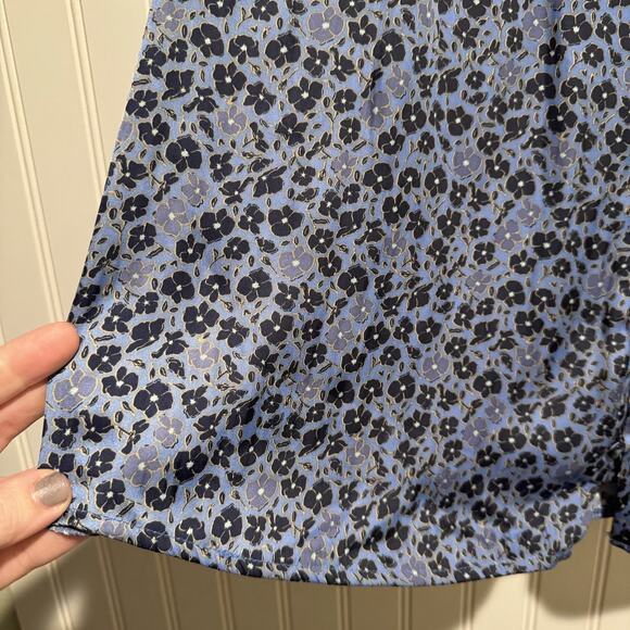Lane Bryant Satin Blue Floral Blouse NEW 14/16 - Picture 2 of 8